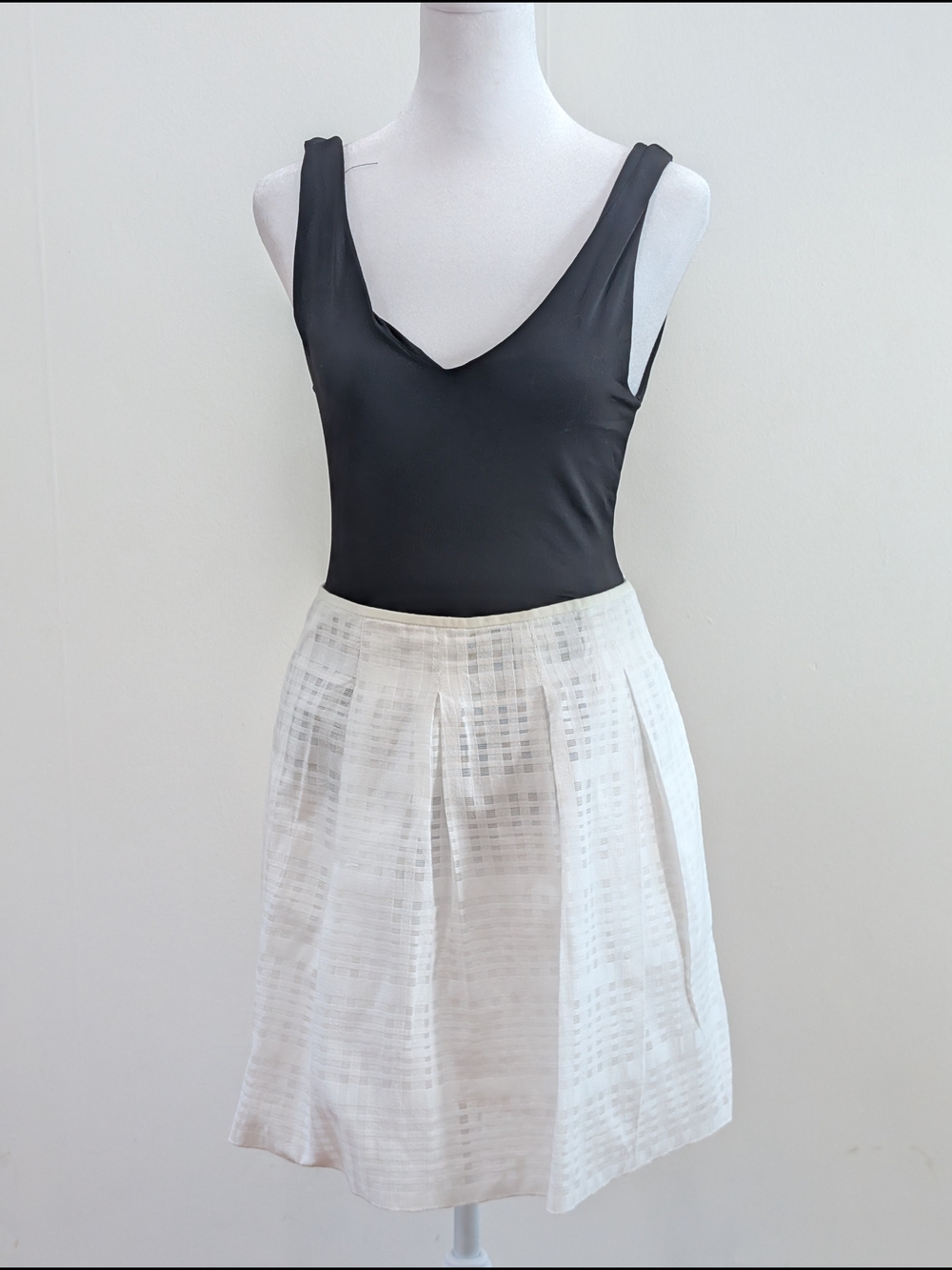 Vince White Textured Mini Skirt